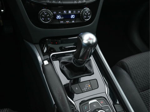 Peugeot 508 SW 1.6 e-HDi Active Aut. *PANO | HEAD-UP | XENON | NAVI-FULLMAP | COMFORT-SEATS | ECC | SHIFT-PADDLES | PDC |  PRIVACY-GLASS | CRUISE | 17''ALU*