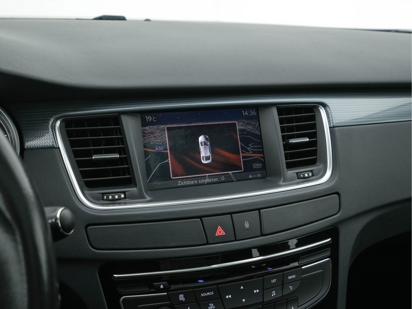 Peugeot 508 SW 1.6 e-HDi Active Aut. *PANO | HEAD-UP | XENON | NAVI-FULLMAP | COMFORT-SEATS | ECC | SHIFT-PADDLES | PDC |  PRIVACY-GLASS | CRUISE | 17''ALU*