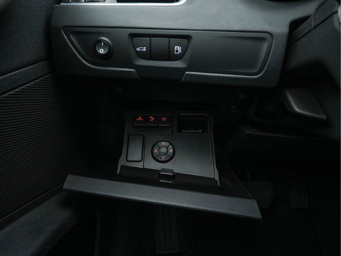 Peugeot 508 SW 1.6 e-HDi Active Aut. *PANO | HEAD-UP | XENON | NAVI-FULLMAP | COMFORT-SEATS | ECC | SHIFT-PADDLES | PDC |  PRIVACY-GLASS | CRUISE | 17''ALU*