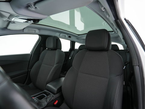 Peugeot 508 SW 1.6 e-HDi Active Aut. *PANO | HEAD-UP | XENON | NAVI-FULLMAP | COMFORT-SEATS | ECC | SHIFT-PADDLES | PDC |  PRIVACY-GLASS | CRUISE | 17''ALU*