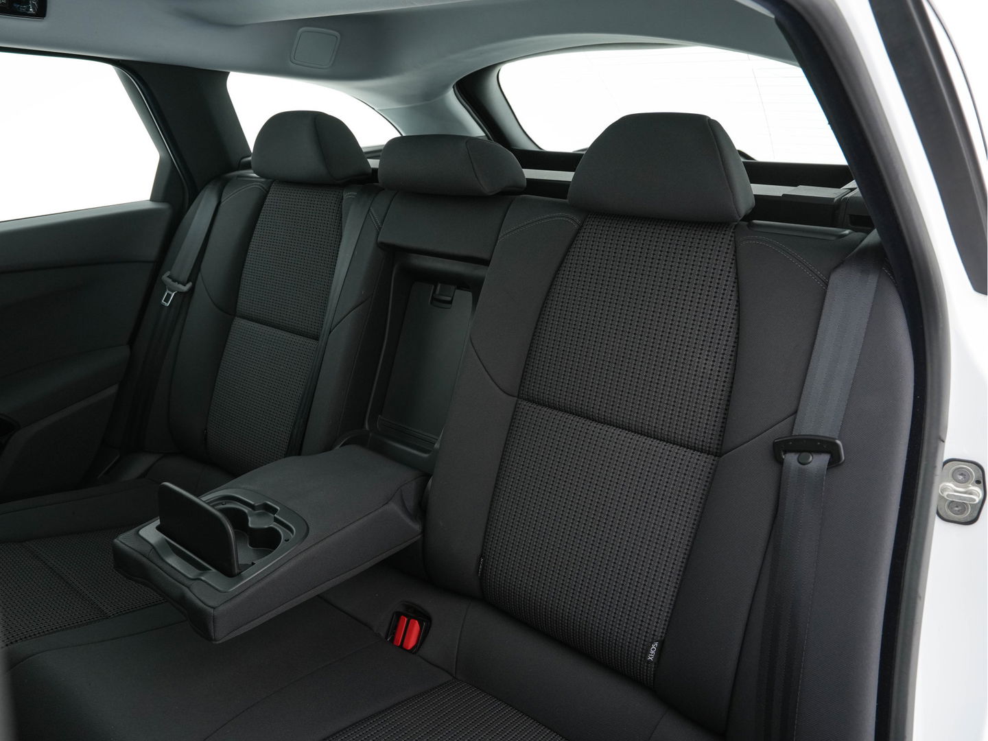 Peugeot 508 SW 1.6 e-HDi Active Aut. *PANO | HEAD-UP | XENON | NAVI-FULLMAP | COMFORT-SEATS | ECC | SHIFT-PADDLES | PDC |  PRIVACY-GLASS | CRUISE | 17''ALU*