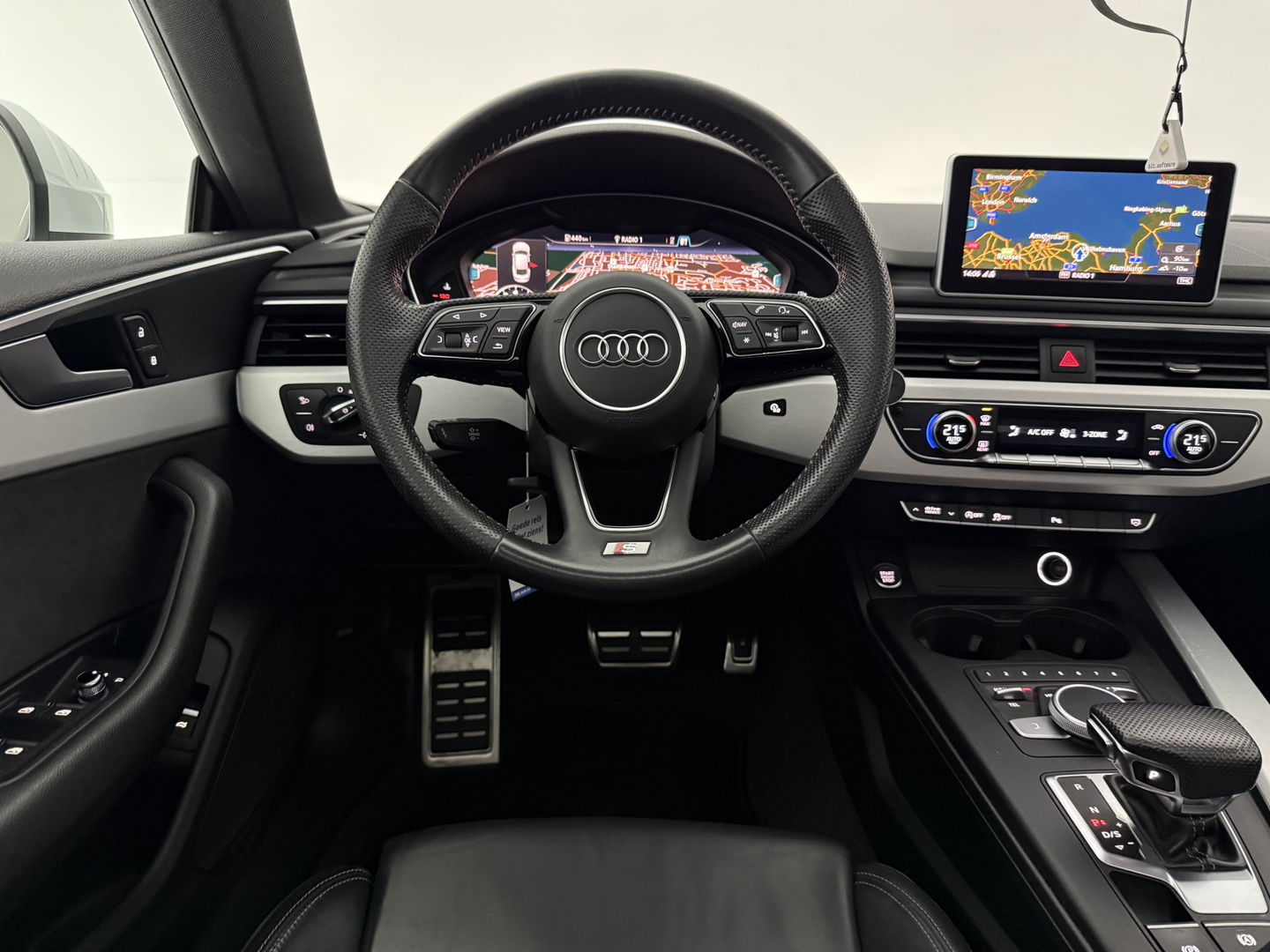 Audi A5 35 TFSI S-line | Pano | Virtual | Navi | Camera | Cruise | Parkeersens. | Keyless | NAP