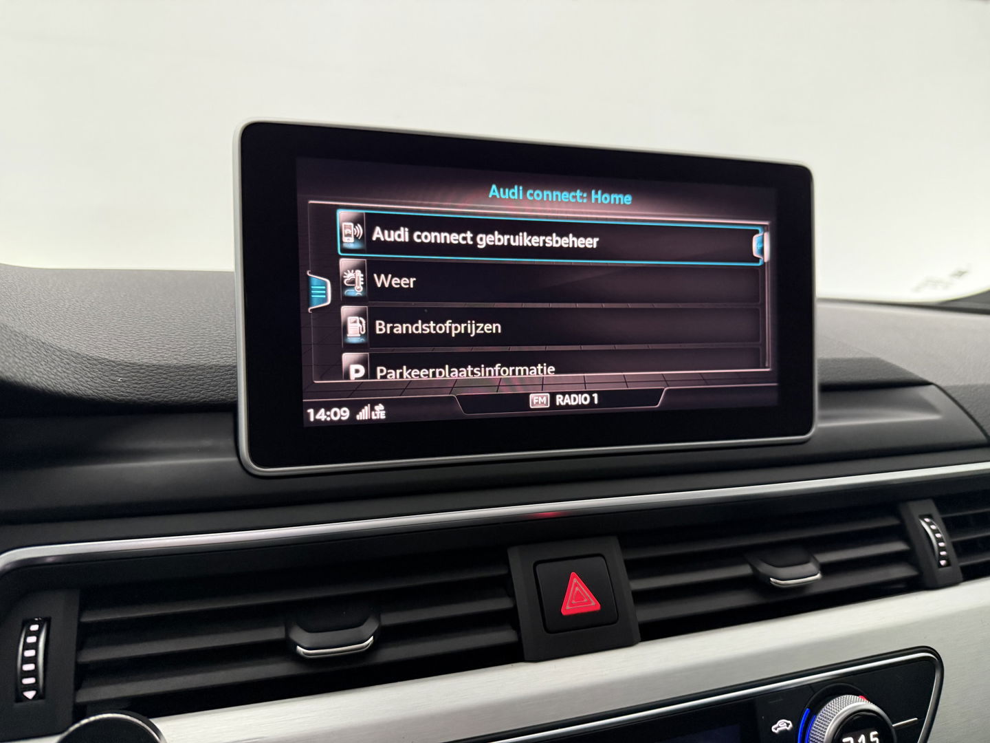 Audi A5 35 TFSI S-line | Pano | Virtual | Navi | Camera | Cruise | Parkeersens. | Keyless | NAP