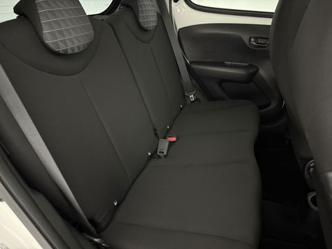 Peugeot 108 1.0 e-VTi Allure | Carplay | LED | Camera | Clima | Cruise | NAP