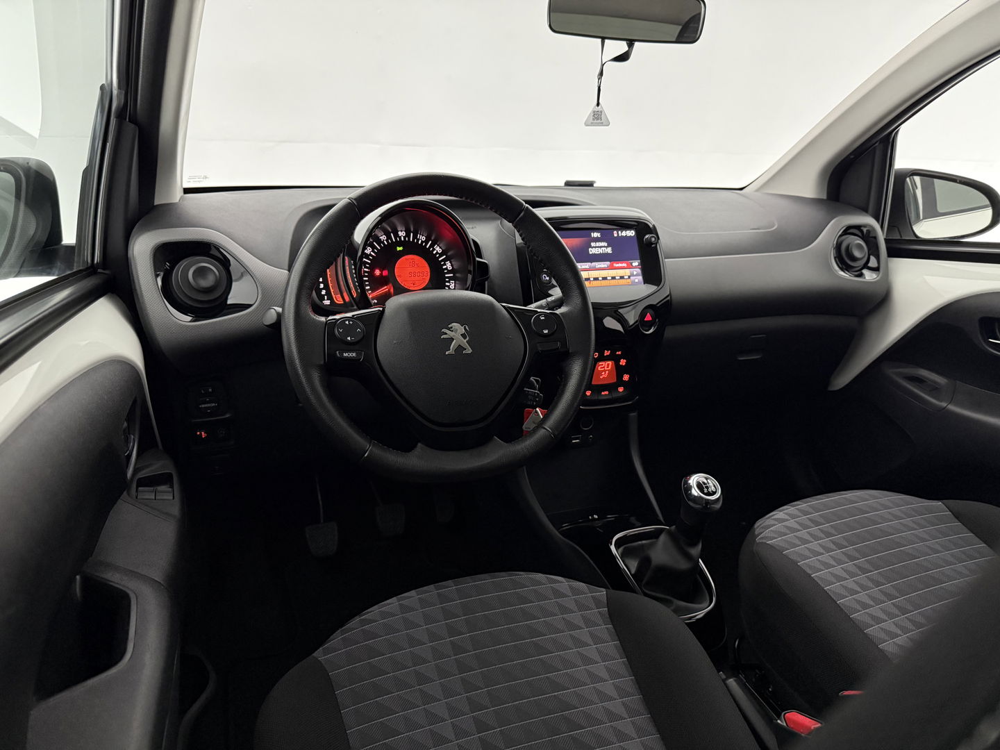 Peugeot 108 1.0 e-VTi Allure | Carplay | LED | Camera | Clima | Cruise | NAP