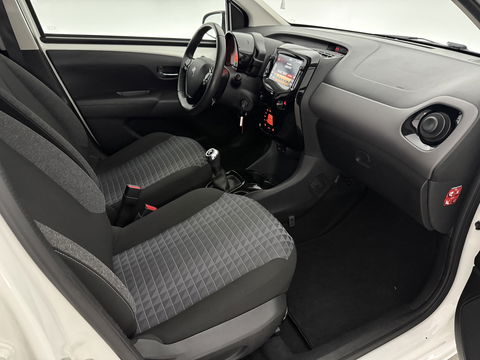 Peugeot 108 1.0 e-VTi Allure | Carplay | LED | Camera | Clima | Cruise | NAP