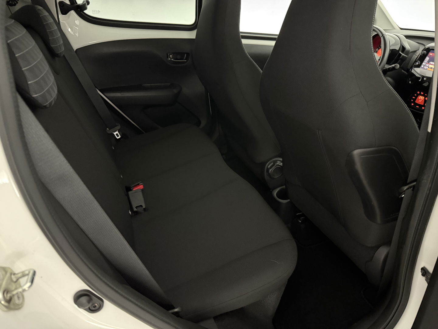 Peugeot 108 1.0 e-VTi Allure | Carplay | LED | Camera | Clima | Cruise | NAP