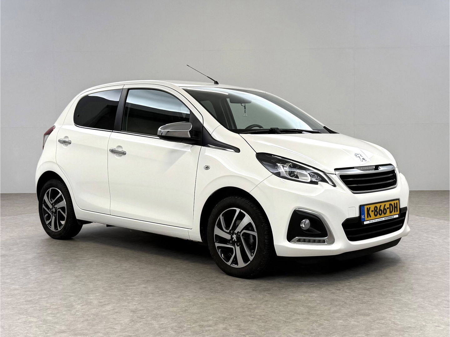 Peugeot 108 1.0 e-VTi Allure | Carplay | LED | Camera | Clima | Cruise | NAP