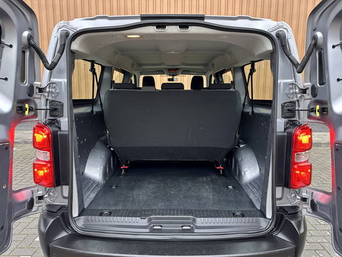 Peugeot Expert Traveller 8P 1.5 BlueHDi 120 Business Long S&S | Exportprijs | Cruise Control | Parkeersensoren Achter | Apple Carplay/Android Auto | Airconditioning | Bluetooth | Navigatie |Stop & Go |