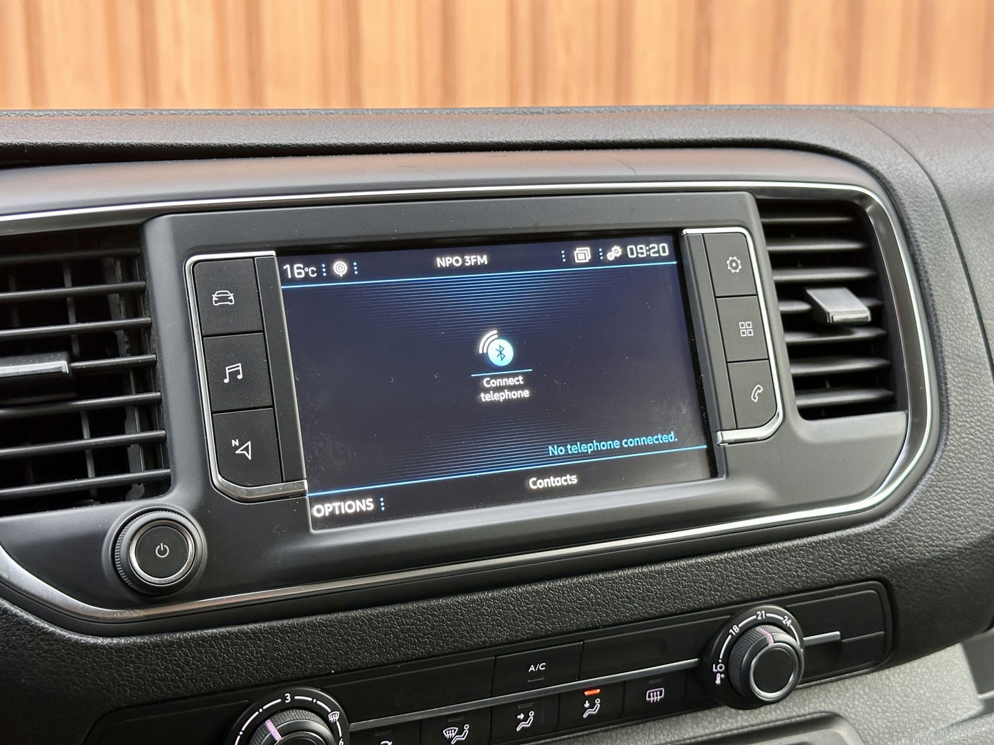 Peugeot Expert Traveller 8P 1.5 BlueHDi 120 Business Long S&S | Exportprijs | Cruise Control | Parkeersensoren Achter | Apple Carplay/Android Auto | Airconditioning | Bluetooth | Navigatie |Stop & Go |