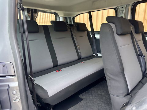 Peugeot Expert Traveller 8P 1.5 BlueHDi 120 Business Long S&S | Exportprijs | Cruise Control | Parkeersensoren Achter | Apple Carplay/Android Auto | Airconditioning | Bluetooth | Navigatie |Stop & Go |