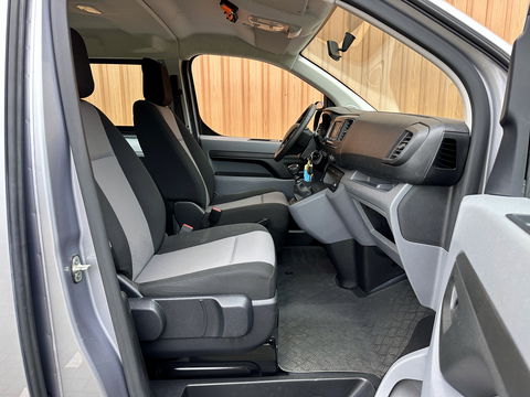 Peugeot Expert Traveller 8P 1.5 BlueHDi 120 Business Long S&S | Exportprijs | Cruise Control | Parkeersensoren Achter | Apple Carplay/Android Auto | Airconditioning | Bluetooth | Navigatie |Stop & Go |