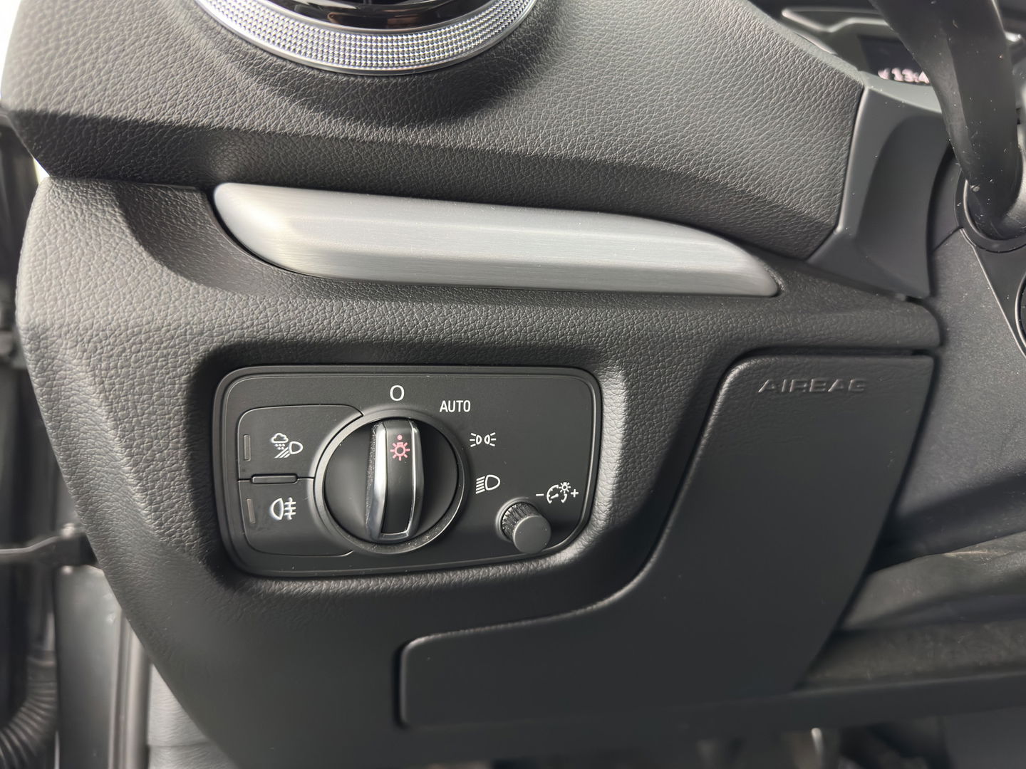 Audi A3 Sportback 1.4 e-tron PHEV Ambition Pro Line plus Aut. *LEATHER-FABRIC | FULL-LED | NAVI-FULLMAP | KEYLESS | SPORT-SEATS | AUDI-SOUND | TOWBAR | 17''ALU*
