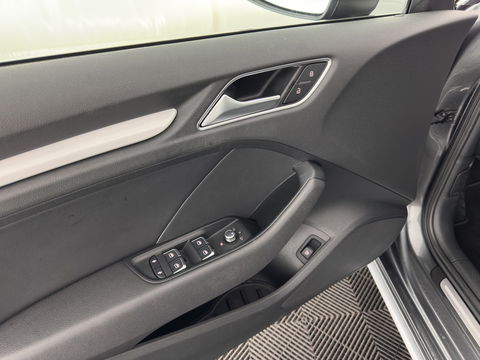 Audi A3 Sportback 1.4 e-tron PHEV Ambition Pro Line plus Aut. *LEATHER-FABRIC | FULL-LED | NAVI-FULLMAP | KEYLESS | SPORT-SEATS | AUDI-SOUND | TOWBAR | 17''ALU*