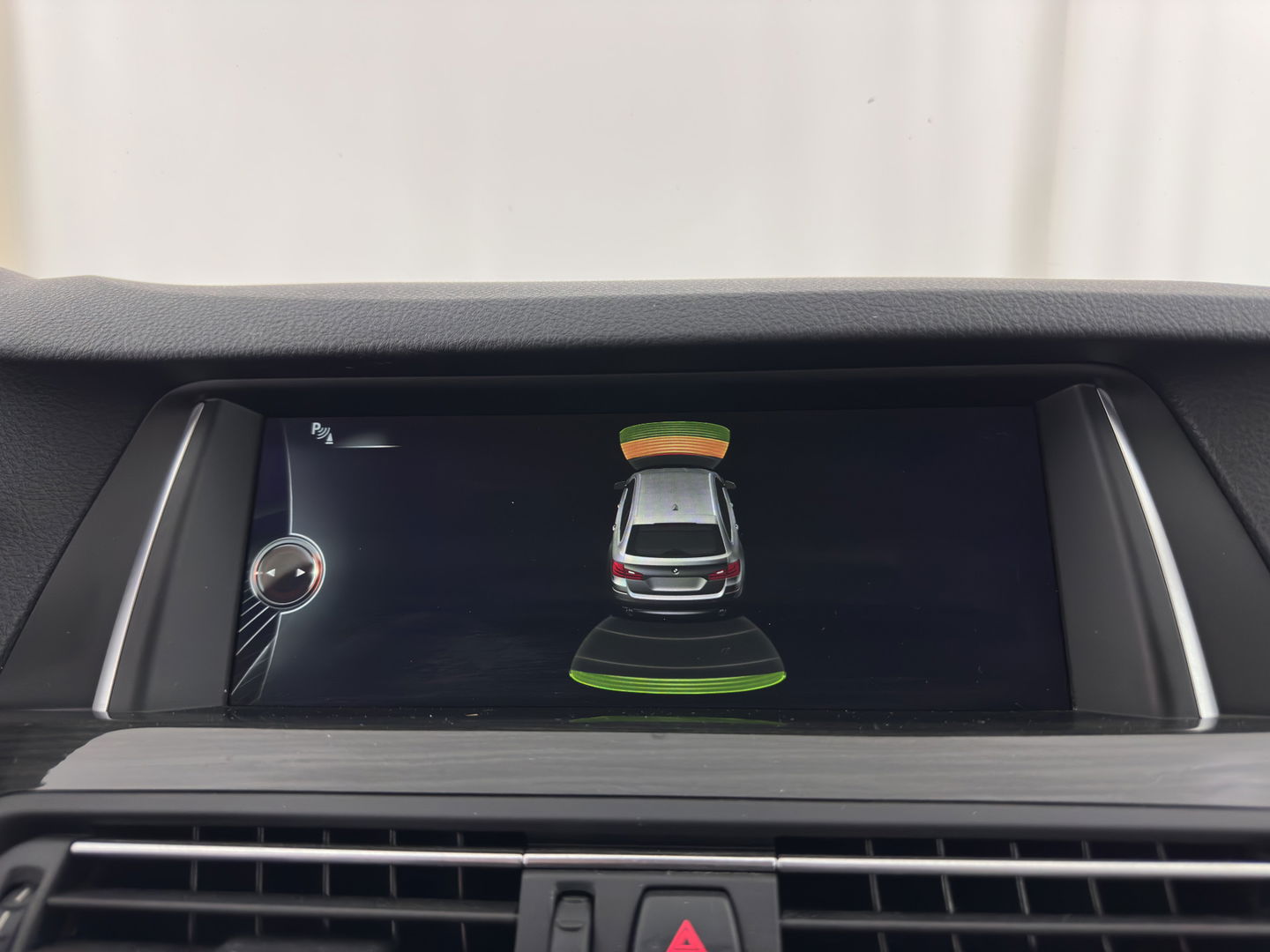 BMW 5 Serie Touring 525d Luxury Edition Aut. *LUXURY-LEATHER | XENON | DIGI-COCKPIT | MEMORY-PACK | HEATED-COMFORTSEATS | NAVI-FULLMAP | ECC | PDC | CRUISE | 17''ALU | TOWBAR*