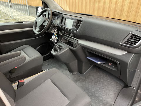 Peugeot Expert Traveller 8P 2.0 BlueHDi 150 Business Long S&S | Exportprijs | Cruise Control | Parkeersensoren Achter | Apple Carplay/Android Auto | Navigatie | Airconditioning | Bluetooth |