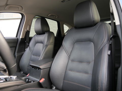 Mazda CX-5 2.0 LUXURY/ LEER/ 360°CAMERA/ ELEKT. KLEP/ HEAD-UP/ AFN. TREKHAAK/ ADAPTIVE CRUISE