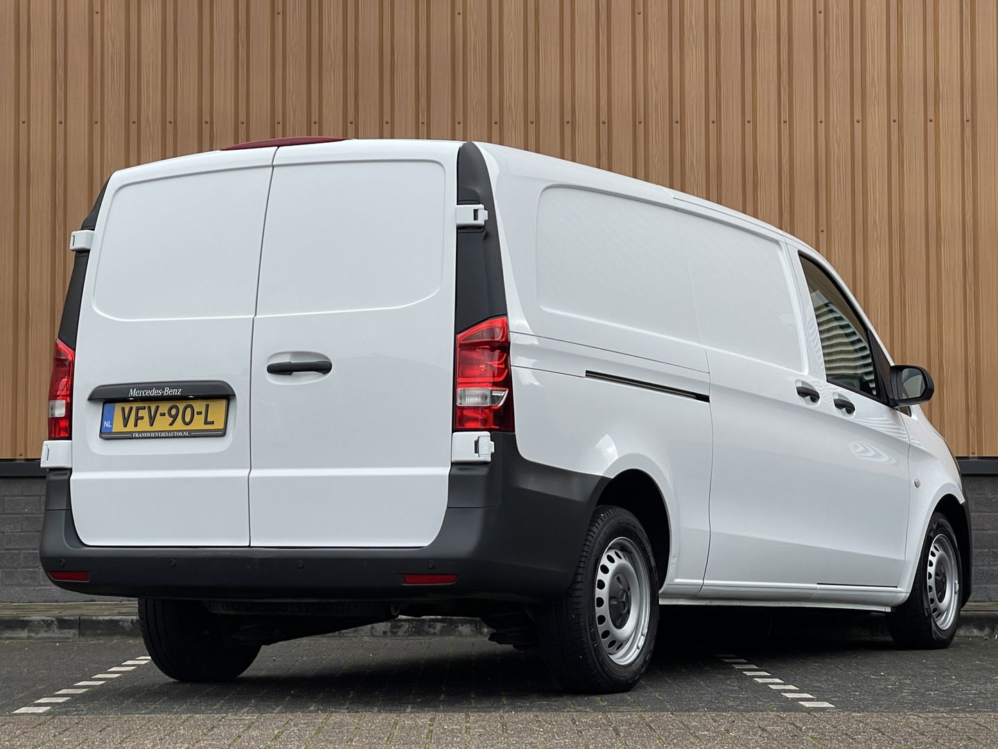 Mercedes-Benz Vito 110 CDI Functional Extra Lang | Airconditioning | Bluetooth | Parkeersensoren Achter | Radio | Stop&Go | Automatische Verlichting |