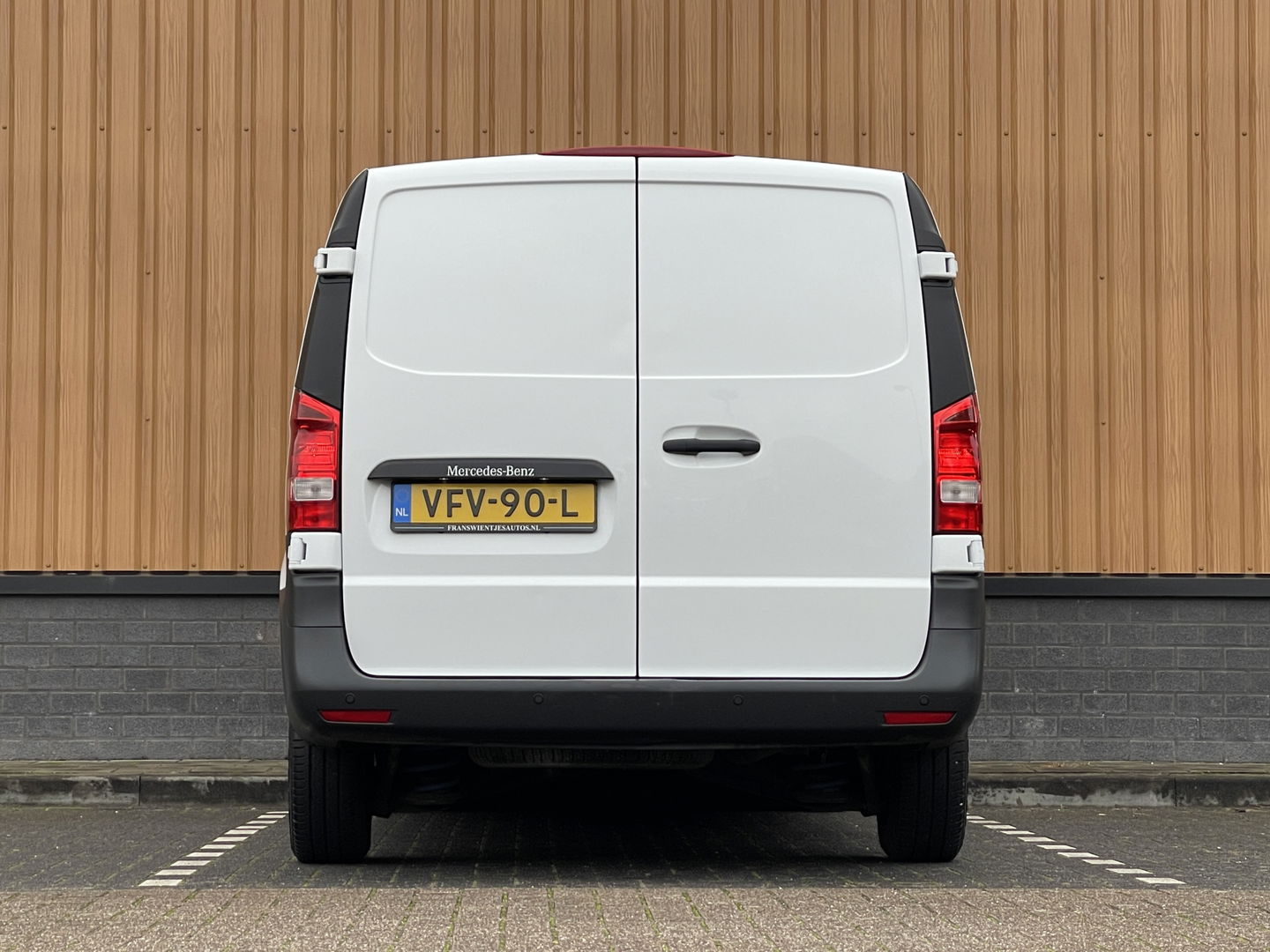 Mercedes-Benz Vito 110 CDI Functional Extra Lang | Airconditioning | Bluetooth | Parkeersensoren Achter | Radio | Stop&Go | Automatische Verlichting |