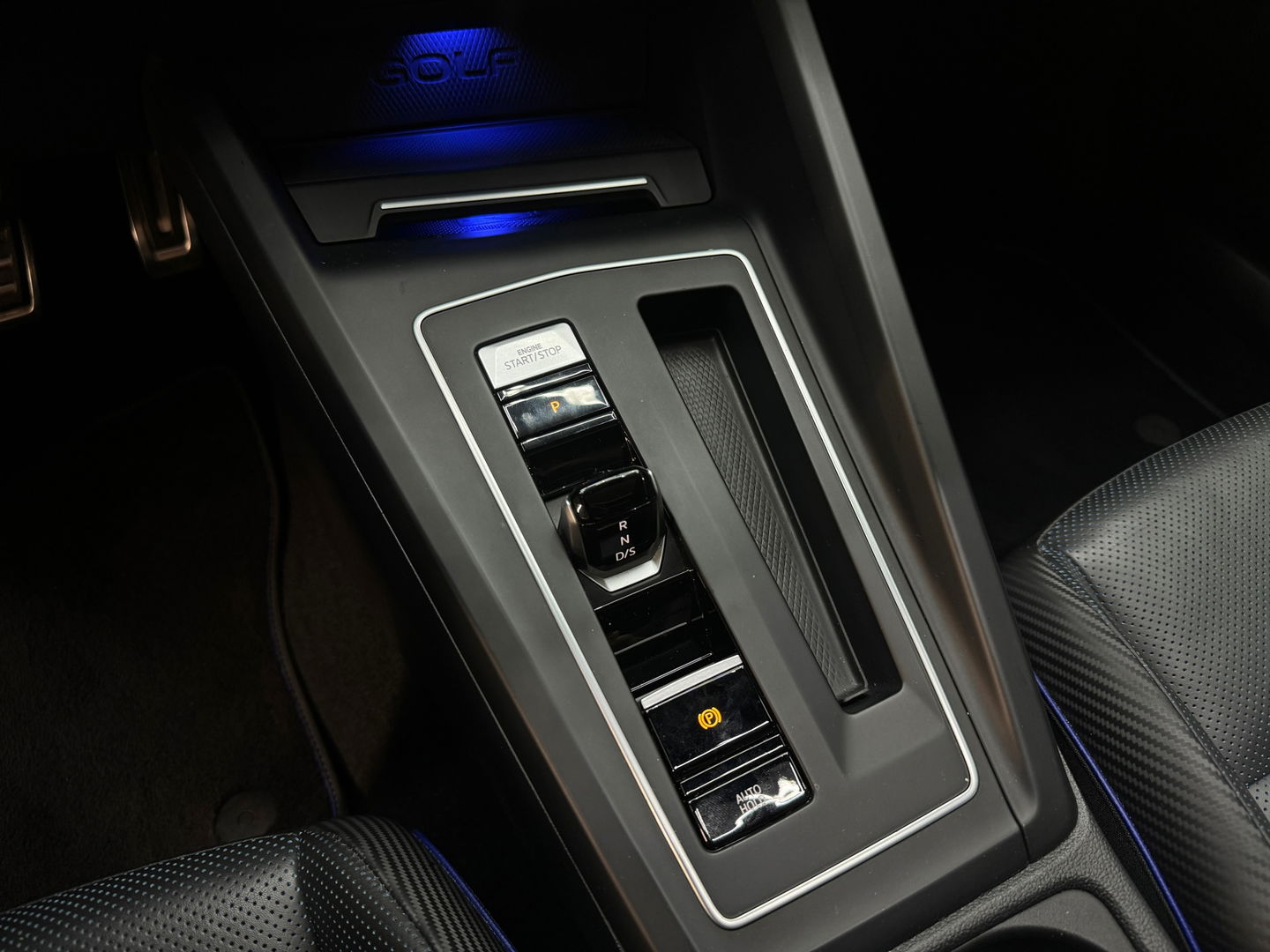 Volkswagen Golf 2.0 TSI R 4M Performance Pano|Akra|HuD|Leder