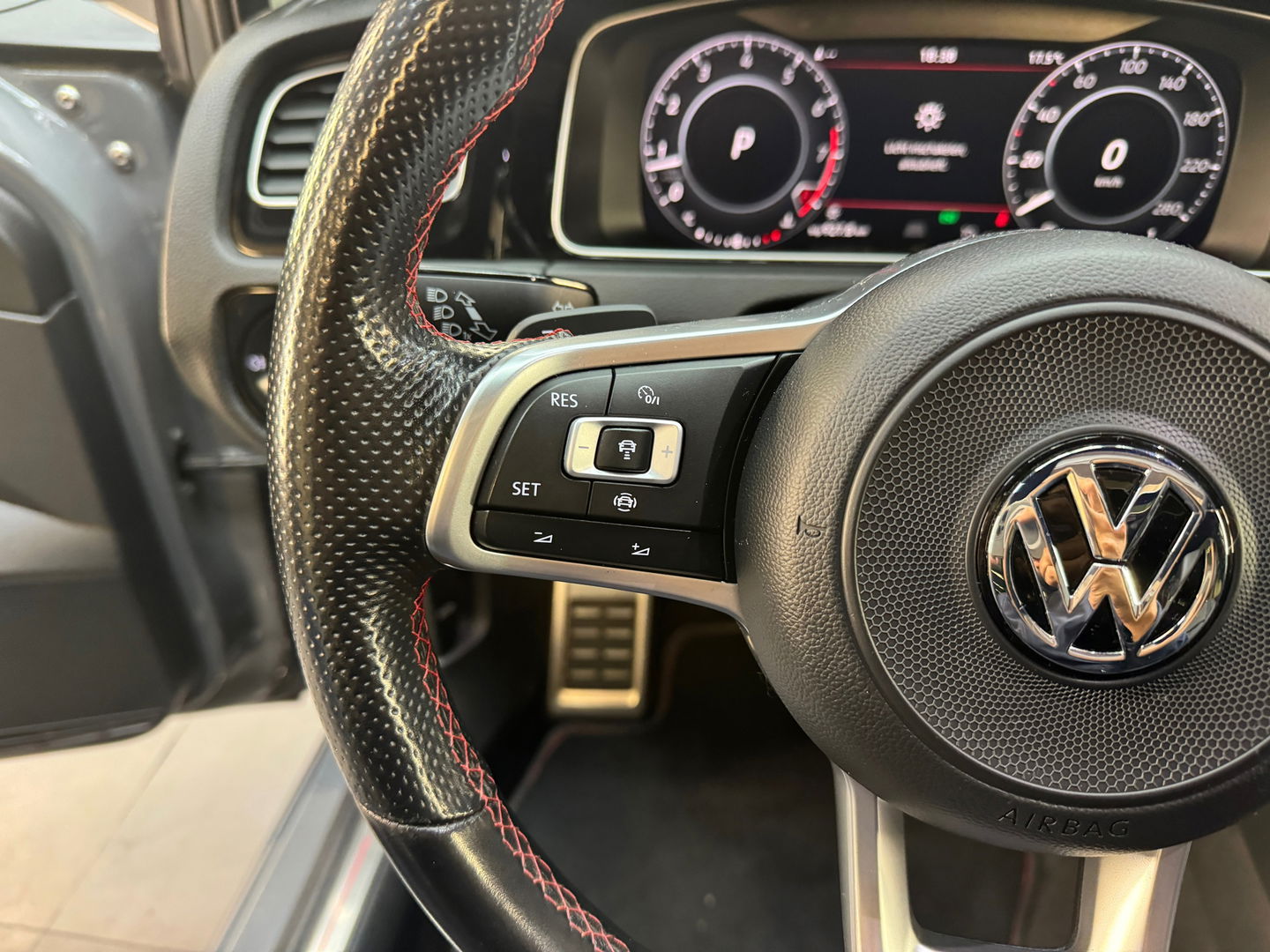 Volkswagen Golf 2.0 TSI GTI TCR Pano|Leer|Key|Dynaudio|Carbon