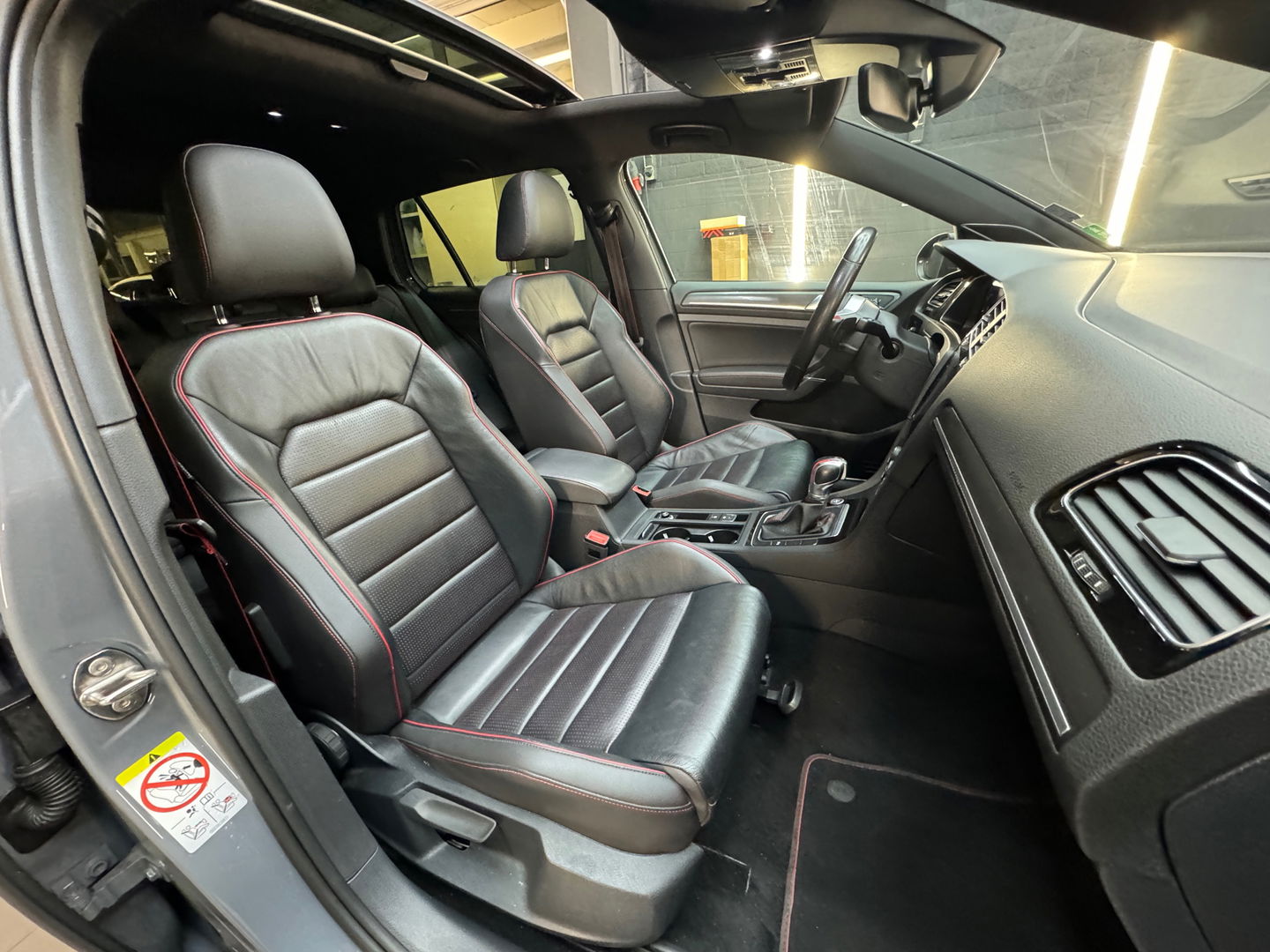 Volkswagen Golf 2.0 TSI GTI TCR Pano|Leer|Key|Dynaudio|Carbon