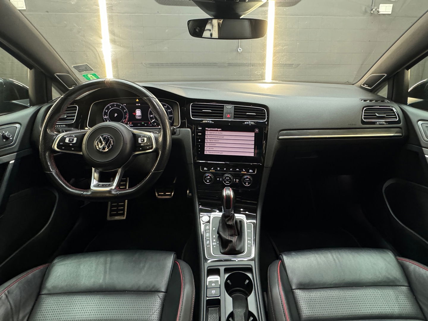 Volkswagen Golf 2.0 TSI GTI TCR Pano|Leer|Key|Dynaudio|Carbon
