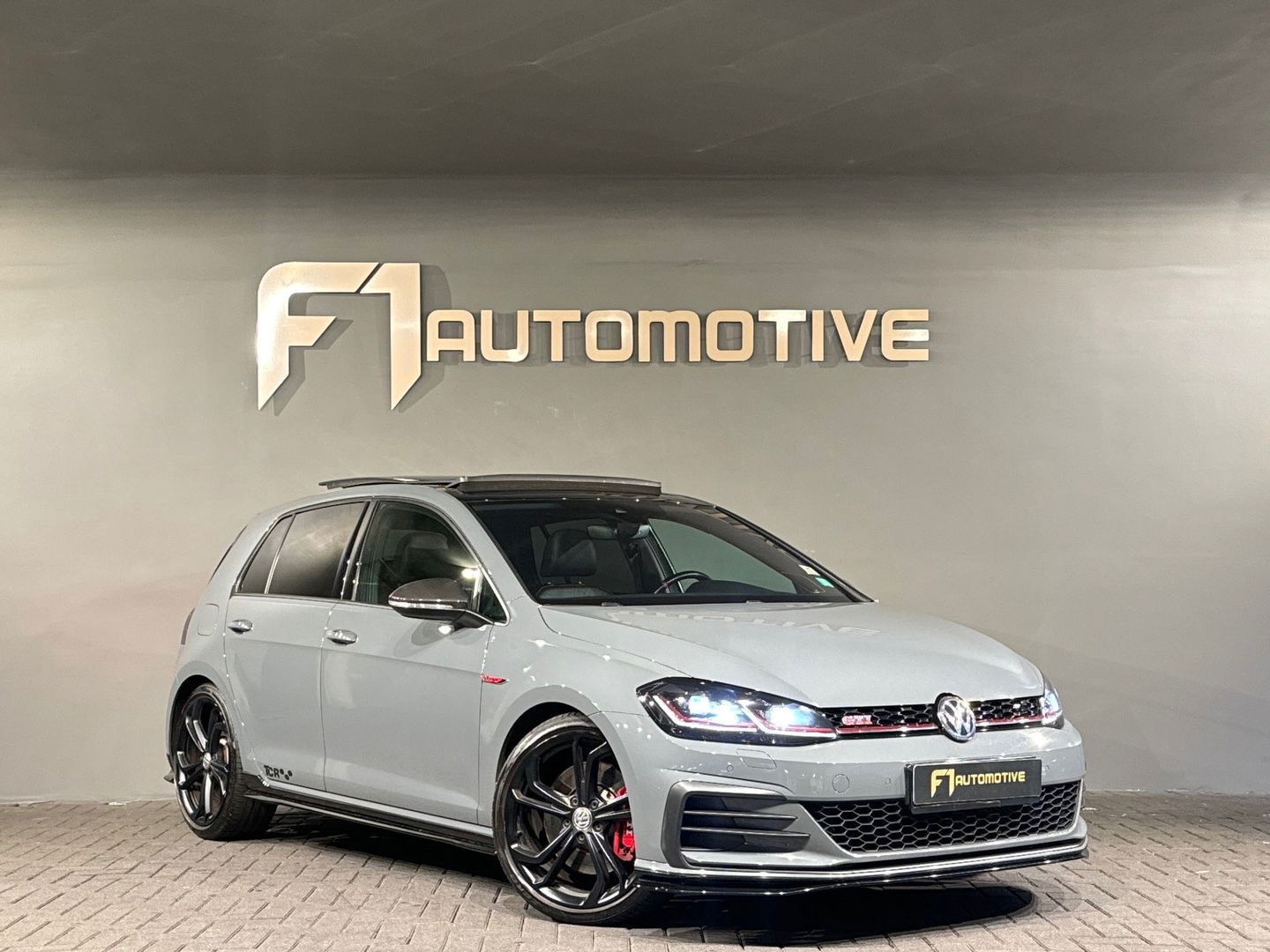 Volkswagen Golf 2.0 TSI GTI TCR Pano|Leer|Key|Dynaudio|Carbon