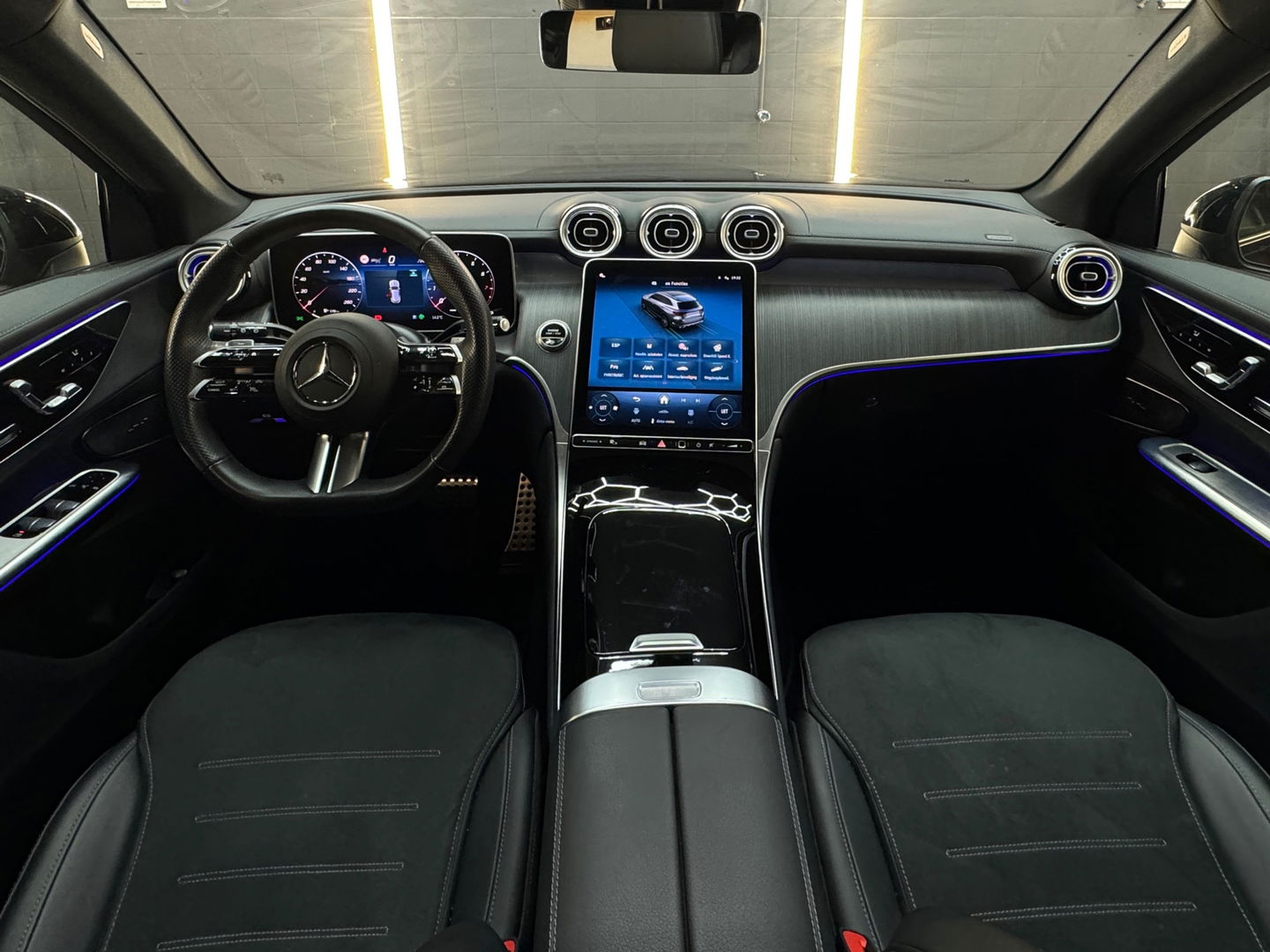 Mercedes-Benz GLC 200 4MATIC AMG Pano|Memory|Keyless