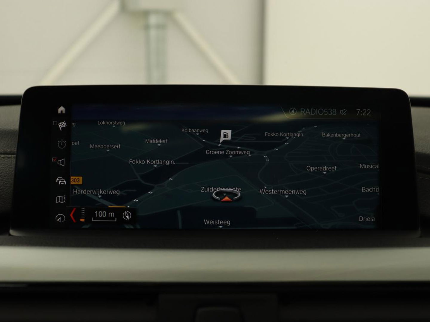 BMW 3-serie 320i M Sport | Panoramadak | Head-Up | Leder | Stoel & achterbankverwarming | Trekhaak | Full LED | Navigatie | 19'' | Camera | Climate control