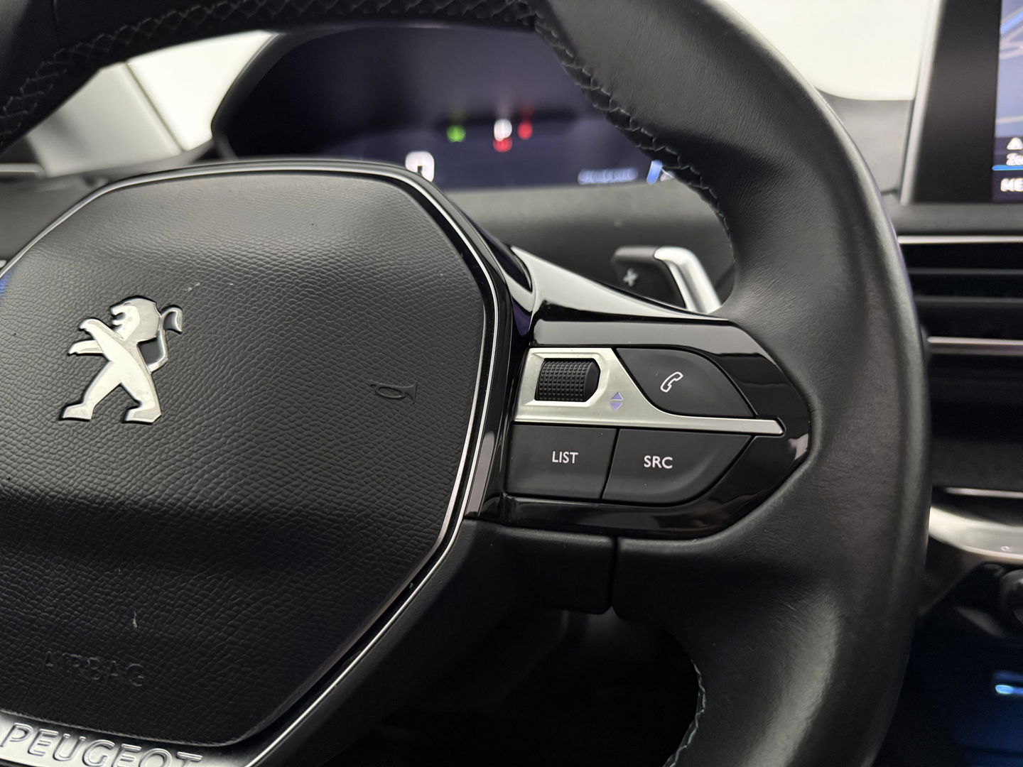 Peugeot 5008 1.2 PureTech Crossway 7p | 360° Camera | Virtual | Pano | Sfeerverl. | Carplay | Keyless | Cruise | NAP