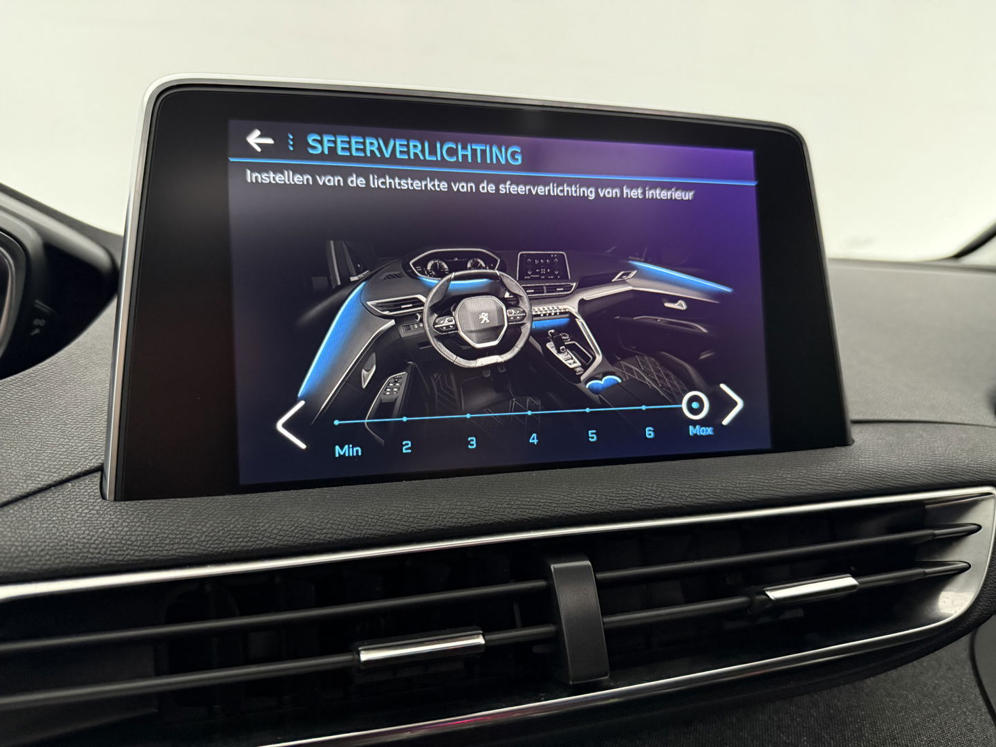 Peugeot 5008 1.2 PureTech Crossway 7p | 360° Camera | Virtual | Pano | Sfeerverl. | Carplay | Keyless | Cruise | NAP