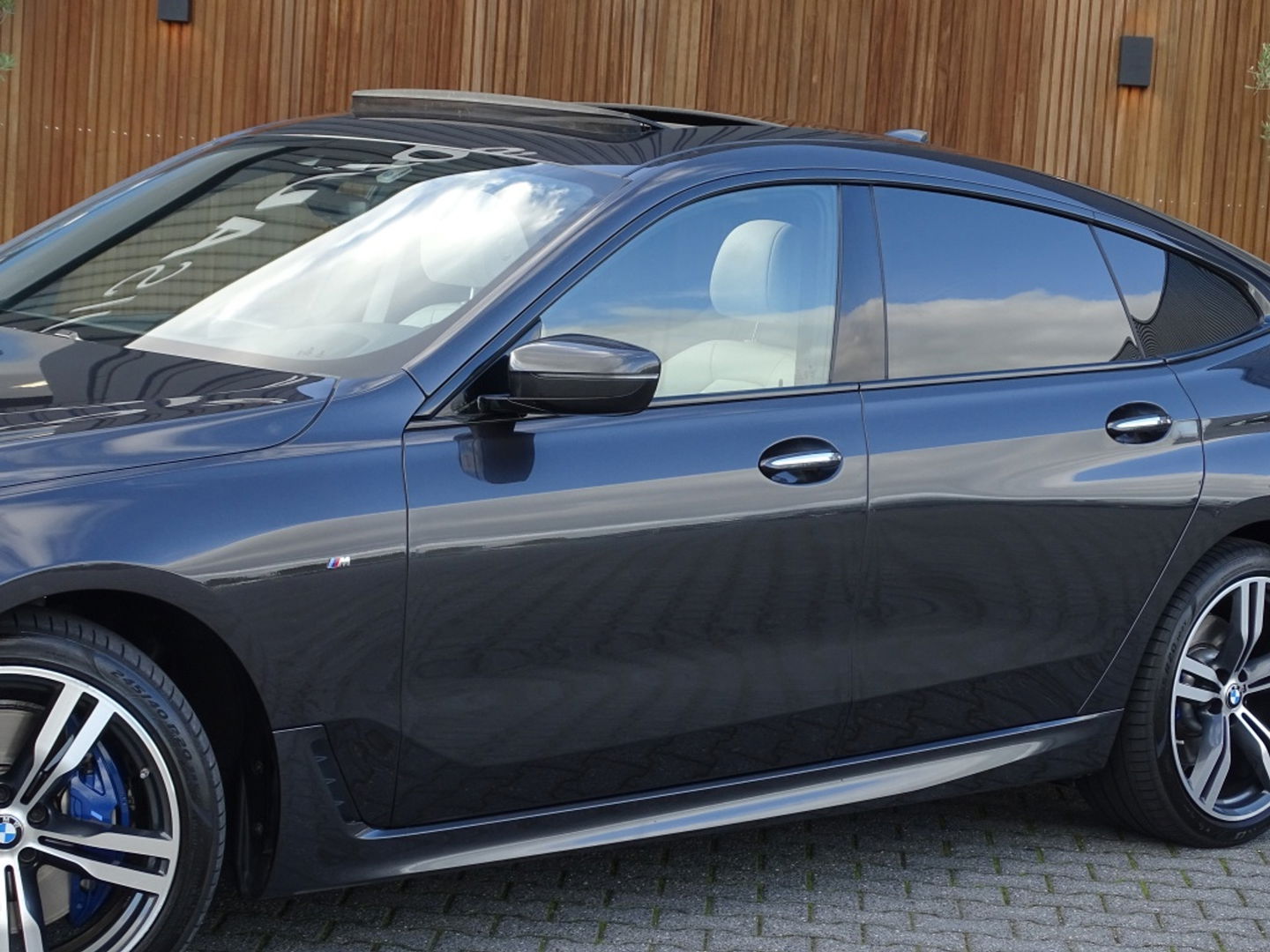 BMW 6 Serie Gran Turismo 640i 341PK / M-Sport / High Executive / Harman Kardon / LED