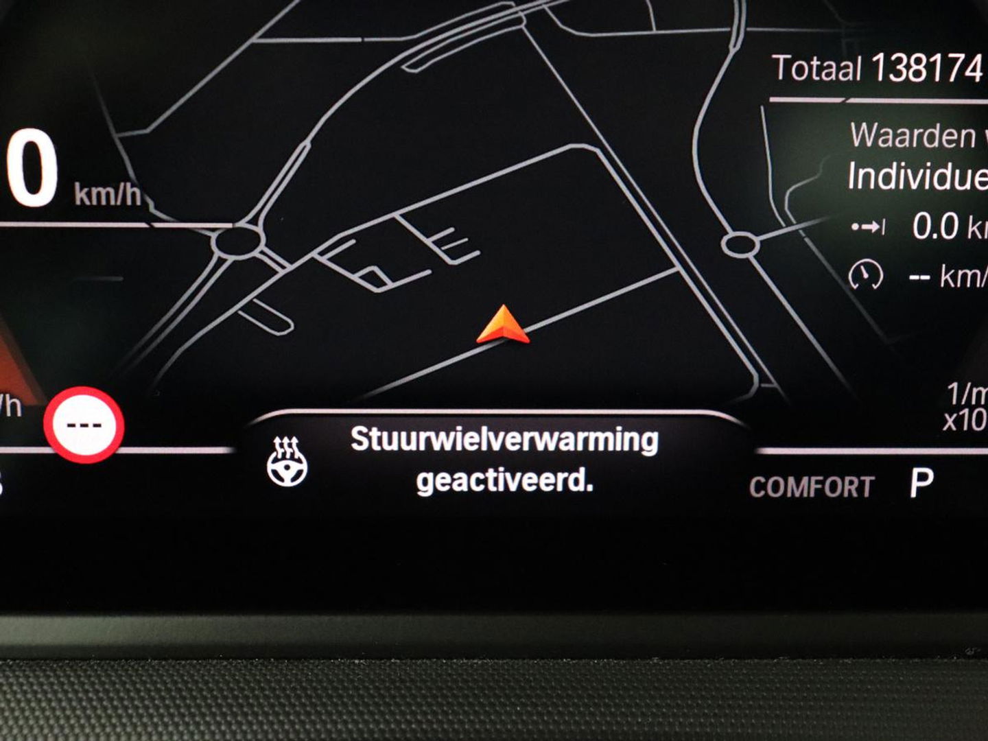 BMW 2 Serie 218i High Executive | Panoramadak | Sport Line | Leder | Harman/Kardon | Adaptive cruise | Stuurverwarming | Carplay | Camera | Navigatie | Full LED | Park Assist | Sportstoelen | Live Cockpit