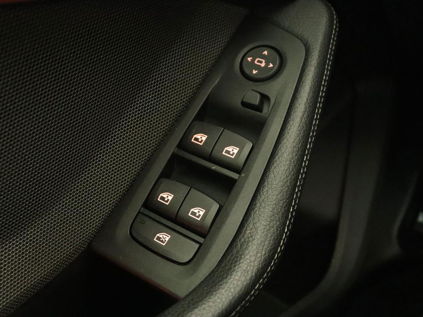 BMW 2 Serie 218i High Executive | Panoramadak | Sport Line | Leder | Harman/Kardon | Adaptive cruise | Stuurverwarming | Carplay | Camera | Navigatie | Full LED | Park Assist | Sportstoelen | Live Cockpit