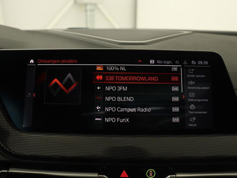 BMW 2 Serie 218i High Executive | Panoramadak | Sport Line | Leder | Harman/Kardon | Adaptive cruise | Stuurverwarming | Carplay | Camera | Navigatie | Full LED | Park Assist | Sportstoelen | Live Cockpit