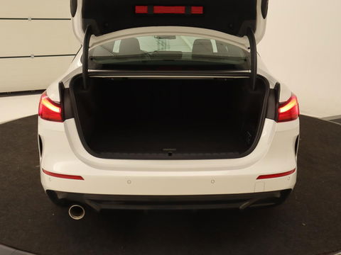 BMW 2 Serie 218i High Executive | Panoramadak | Sport Line | Leder | Harman/Kardon | Adaptive cruise | Stuurverwarming | Carplay | Camera | Navigatie | Full LED | Park Assist | Sportstoelen | Live Cockpit