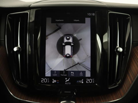 Volvo XC60 2.0 T8 Twin Engine AWD Inscription | Panoramadak | Trekhaak | Stoelventilatie | Bowers & Wilkins | Head-Up | Adaptive cruise | Leder | 360 Camera | Carplay | Navigatie | Luchvering | PHEV | Plug In