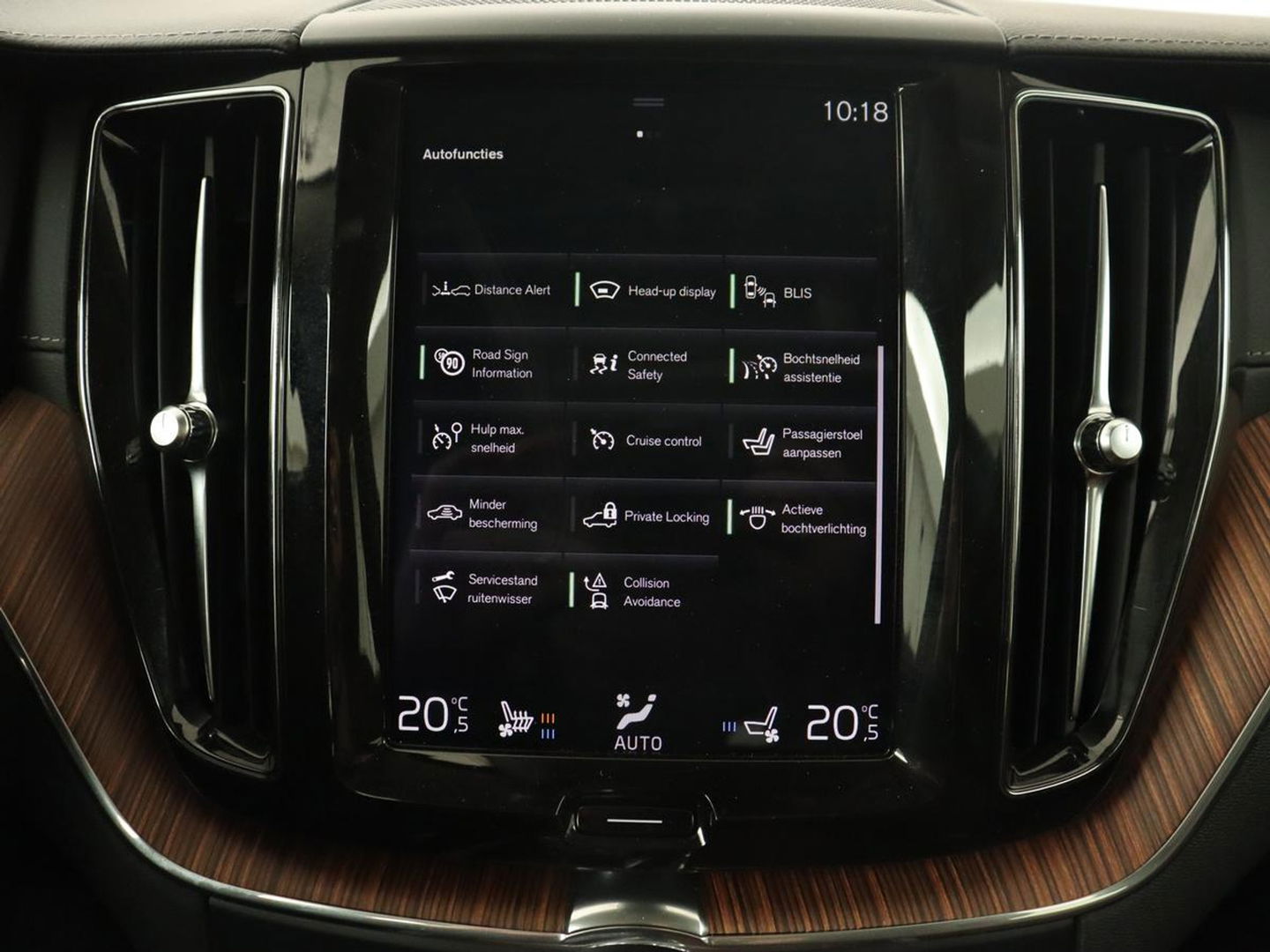 Volvo XC60 2.0 T8 Twin Engine AWD Inscription | Panoramadak | Trekhaak | Stoelventilatie | Bowers & Wilkins | Head-Up | Adaptive cruise | Leder | 360 Camera | Carplay | Navigatie | Luchvering | PHEV | Plug In