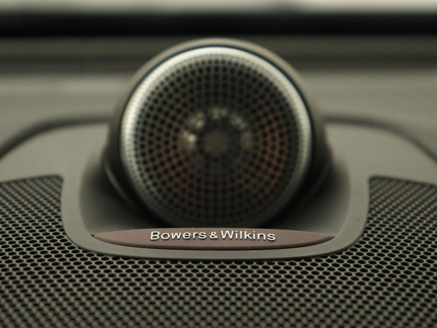 Volvo XC60 2.0 T8 Twin Engine AWD Inscription | Panoramadak | Trekhaak | Stoelventilatie | Bowers & Wilkins | Head-Up | Adaptive cruise | Leder | 360 Camera | Carplay | Navigatie | Luchvering | PHEV | Plug In