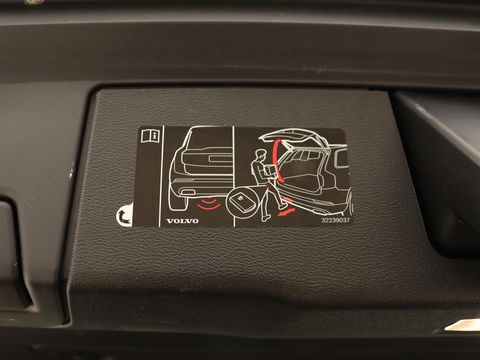 Volvo XC60 2.0 T8 Twin Engine AWD Inscription | Panoramadak | Trekhaak | Stoelventilatie | Bowers & Wilkins | Head-Up | Adaptive cruise | Leder | 360 Camera | Carplay | Navigatie | Luchvering | PHEV | Plug In