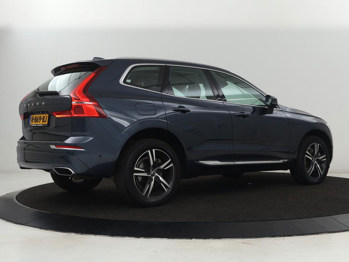 Volvo XC60 2.0 T8 Twin Engine AWD Inscription | Panoramadak | Trekhaak | Stoelventilatie | Bowers & Wilkins | Head-Up | Adaptive cruise | Leder | 360 Camera | Carplay | Navigatie | Luchvering | PHEV | Plug In