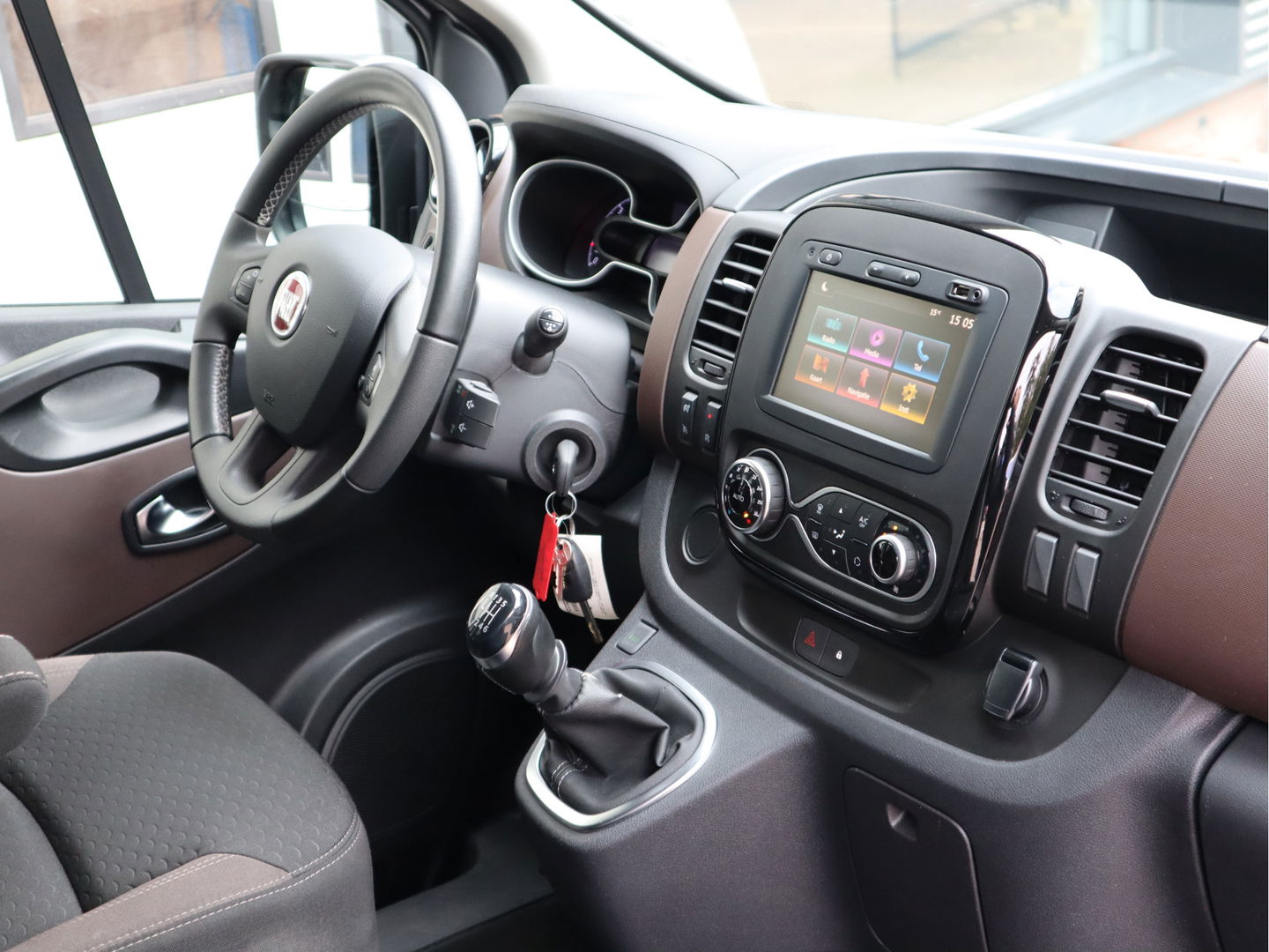 Fiat Talento 2.0 MultiJet 146pk Euro 6 - DC 5 Pers. - L2 Lang - 1ste Eigenaar - Trekhaak - Navi