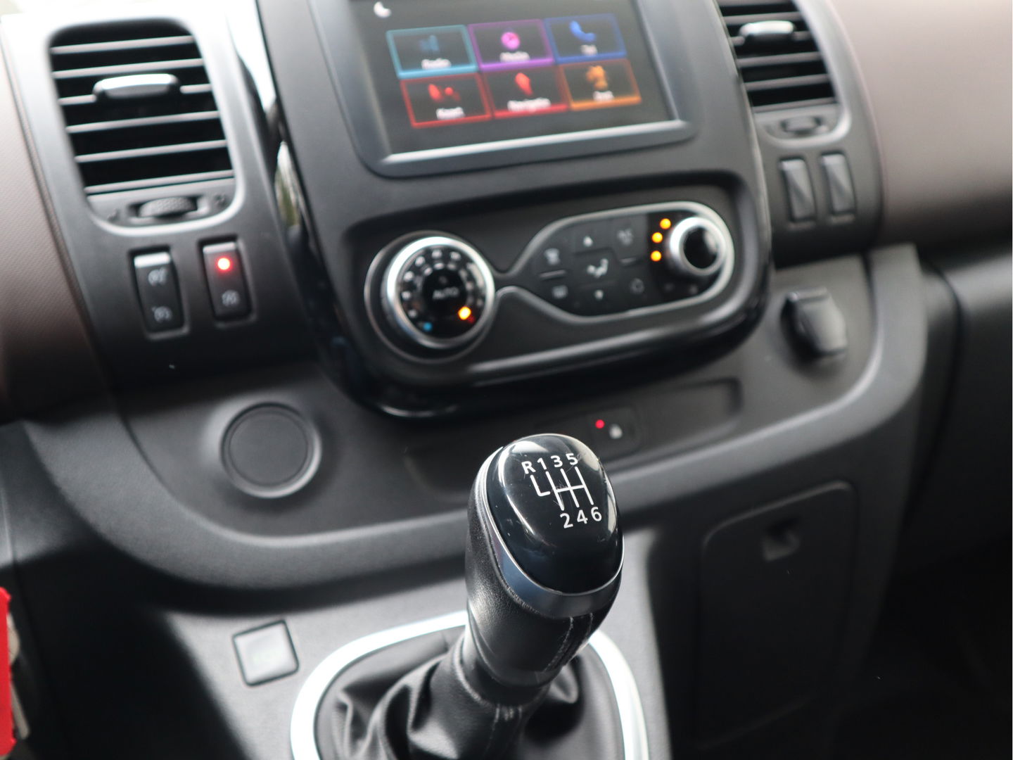 Fiat Talento 2.0 MultiJet 146pk Euro 6 - DC 5 Pers. - L2 Lang - 1ste Eigenaar - Trekhaak - Navi