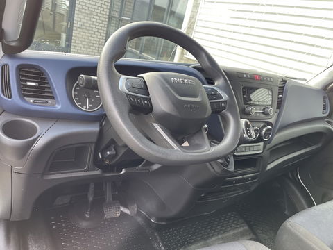 Iveco Daily 35S14V 2.3 Himatic automaat 410 L4H2 / vaste prijs rijklaar € 23.950 ex btw / euro 6 / lease vanaf € 391 / laadruimte 470cm lang / trekhaak 3500 kg! / cruise en climate control