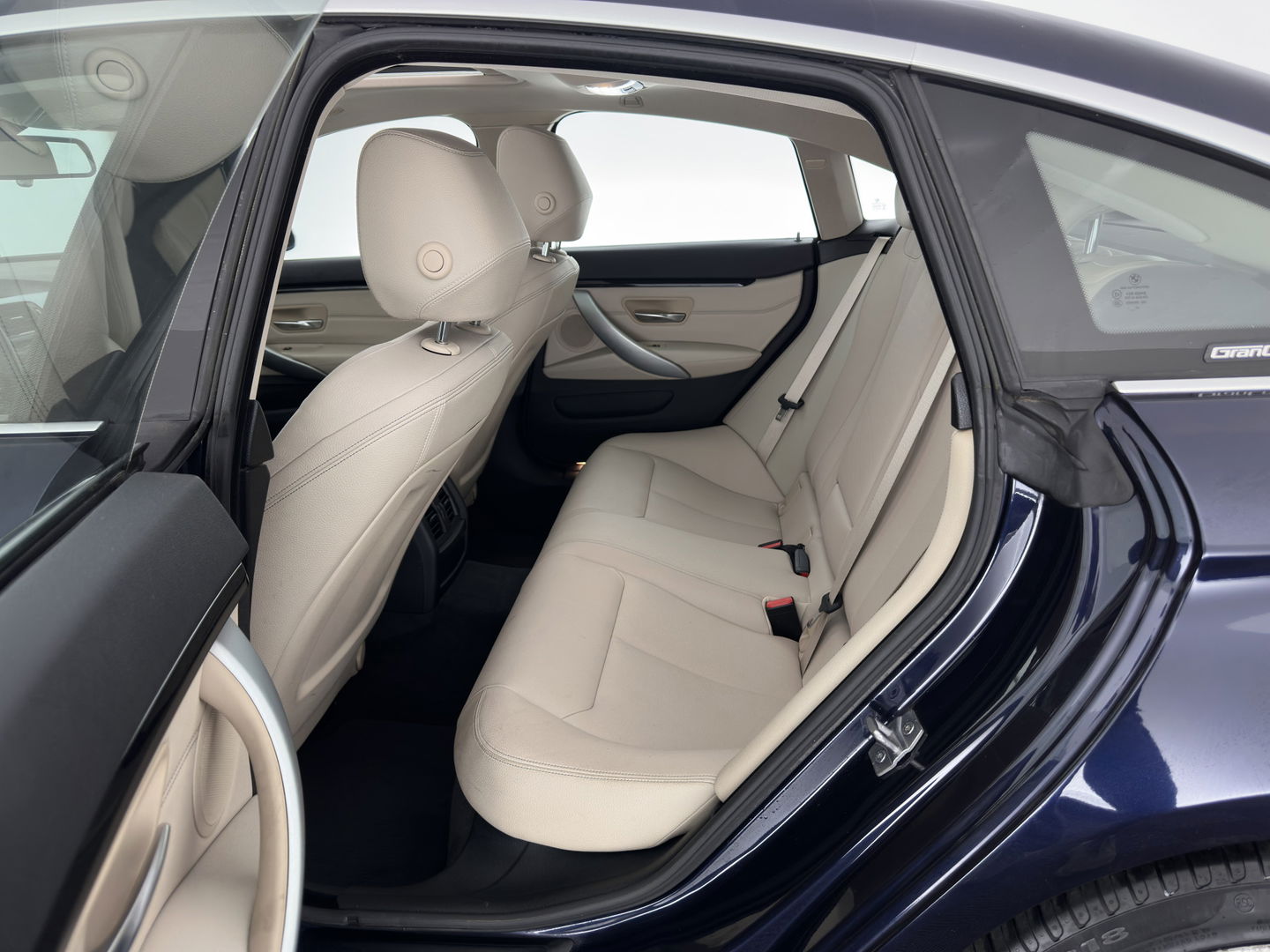 BMW 4 Serie Gran Coupé 420i Executive Aut. *PANO | HEAD-UP | LUXURY-LEATHER | XENON | NAVI-FULLMAP | HEATED-SPORTSEATS | ECC | PDC | CRUISE | 18''ALU*