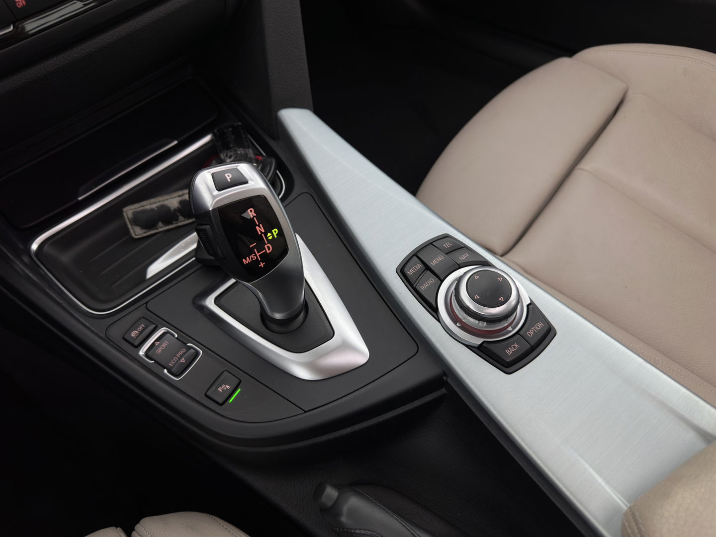 BMW 4 Serie Gran Coupé 420i Executive Aut. *PANO | HEAD-UP | LUXURY-LEATHER | XENON | NAVI-FULLMAP | HEATED-SPORTSEATS | ECC | PDC | CRUISE | 18''ALU*