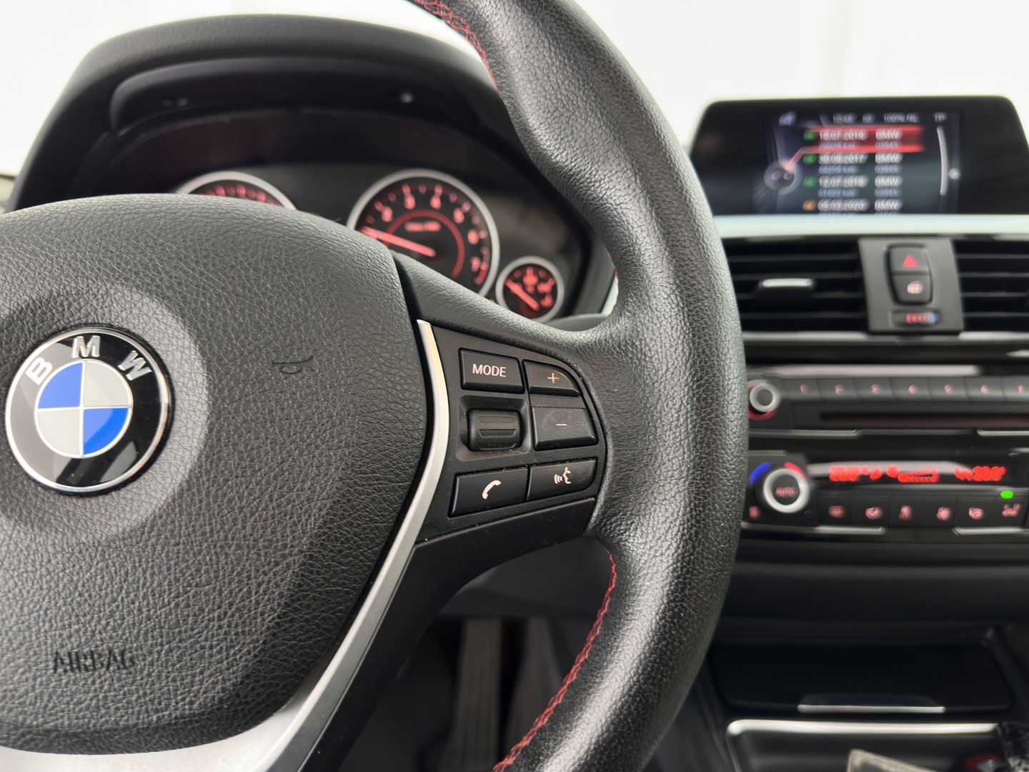 BMW 4 Serie Gran Coupé 420i Executive Aut. *PANO | HEAD-UP | LUXURY-LEATHER | XENON | NAVI-FULLMAP | HEATED-SPORTSEATS | ECC | PDC | CRUISE | 18''ALU*