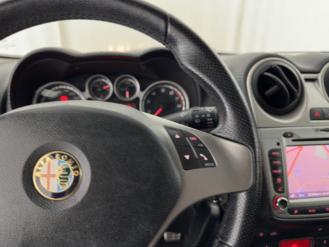 Alfa Romeo MiTo 0.9 TwinAir Distinctive *LUXURY-LEATHER | NAVI-FULLMAP | SPORT-SEATS | ECC | PDC | CRUISE | 17''ALU*