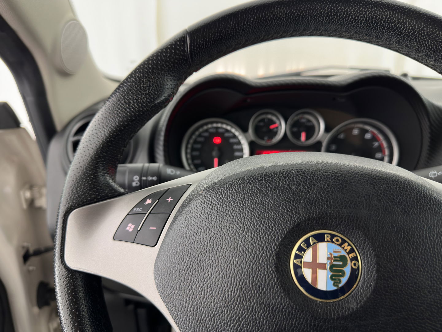 Alfa Romeo MiTo 0.9 TwinAir Distinctive *LUXURY-LEATHER | NAVI-FULLMAP | SPORT-SEATS | ECC | PDC | CRUISE | 17''ALU*